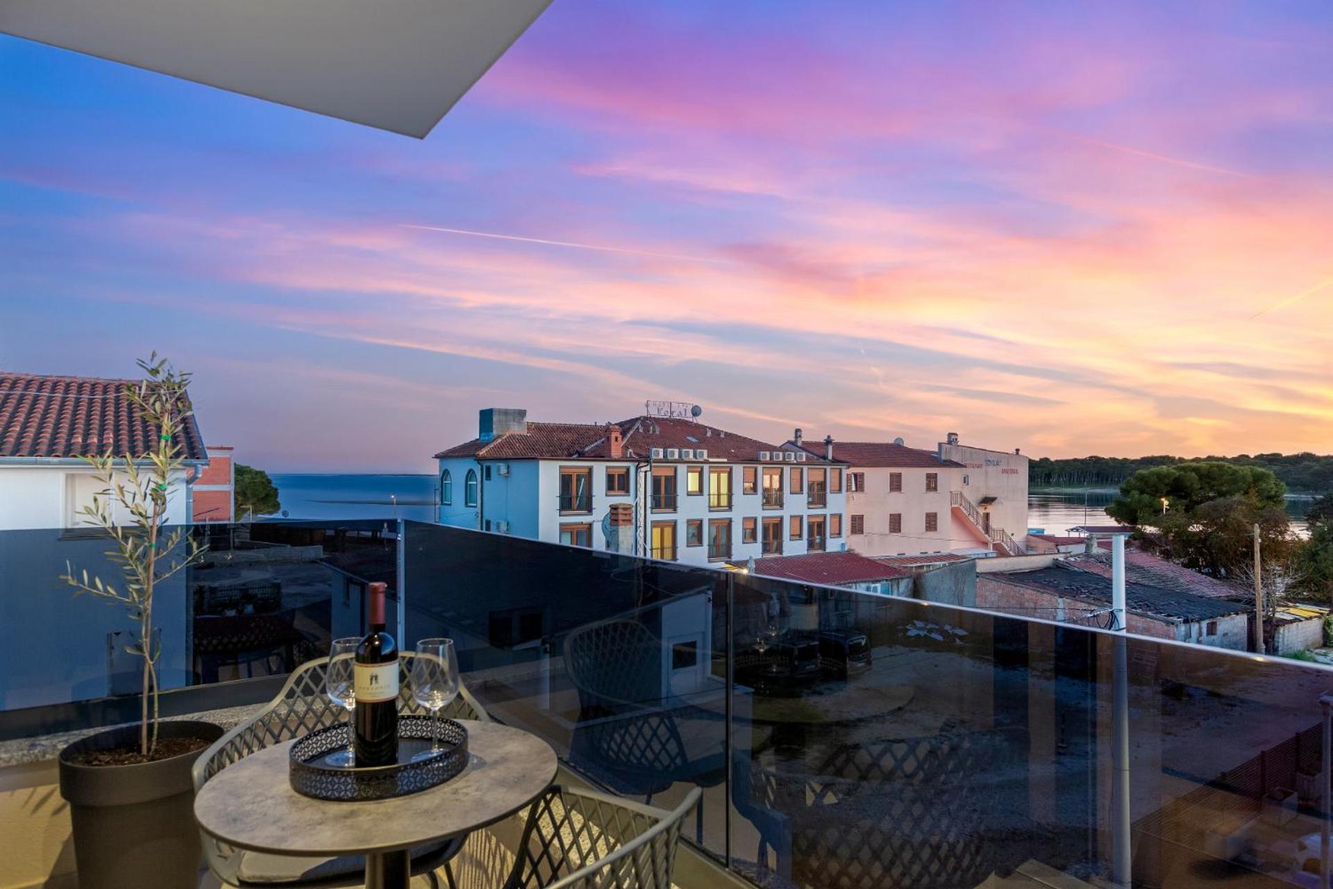 Fly Rooms Medulin - 50M From The Beach - New 2024 Esterno foto