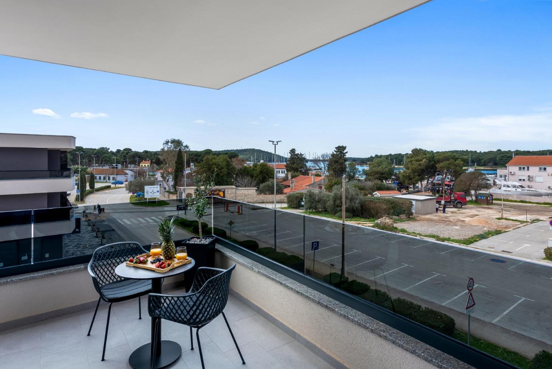 Fly Rooms Medulin - 50M From The Beach - New 2024 Esterno foto
